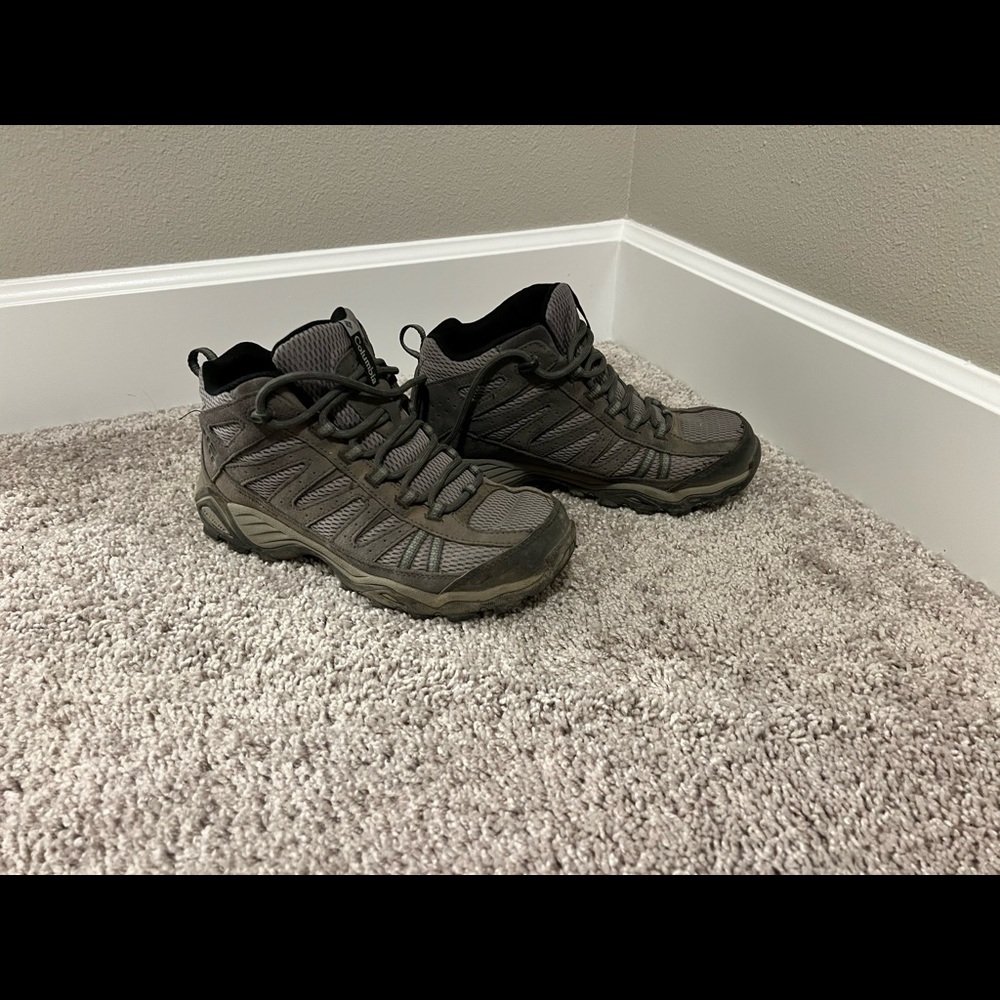 Columbia hiking boots